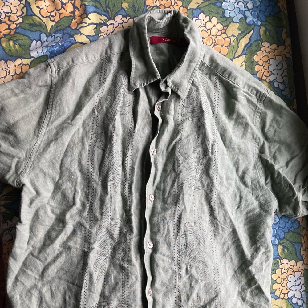 Sobrino Leaf Print Button Up